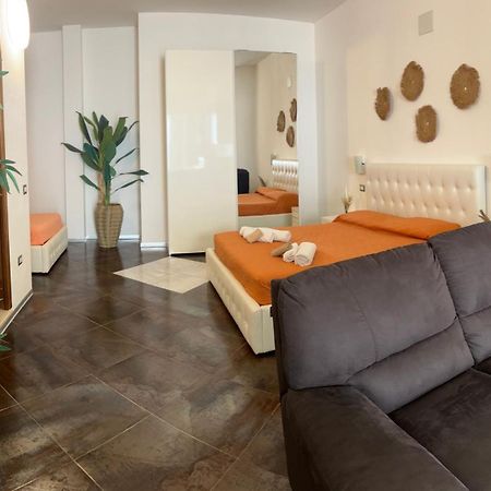 Apartament Le Residenze Del Mare Monolocale N2 La Caletta Zewnętrze zdjęcie